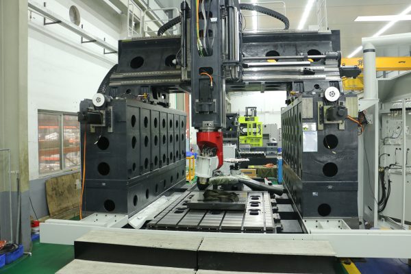 bare machine pic of afming GMU2518 cnc machine